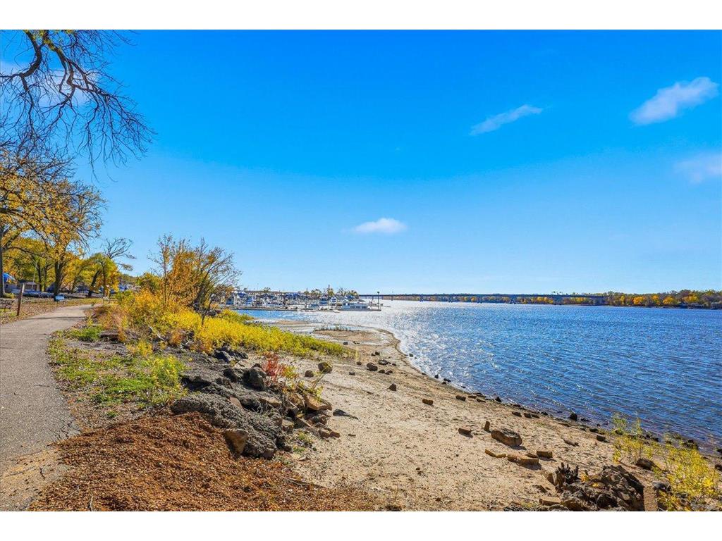22 1st Street #301 Hudson WI 54016 - St Croix River 6807640 image14