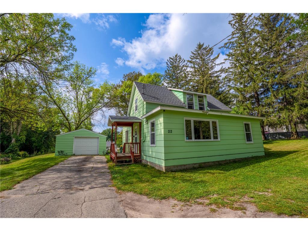 22 3rd Avenue SE New London MN 56273 6600080 image1