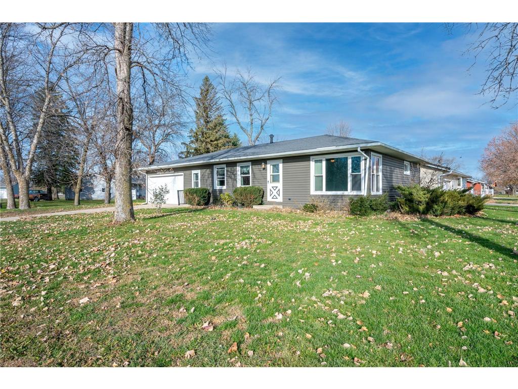 22 Circle Drive W, MN, 56181 MLS 6460719 Edina Realty