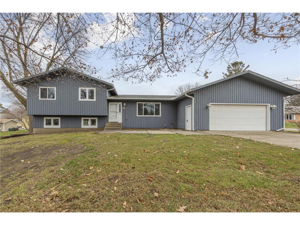 22 Mitchell Drive Faribault MN 55021 7029820 image1