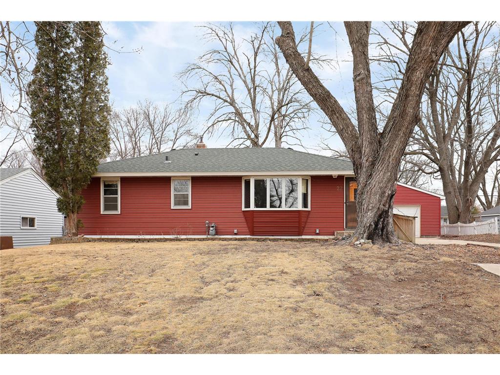 22 Oday Street N Maplewood MN 55119 6676543 image1