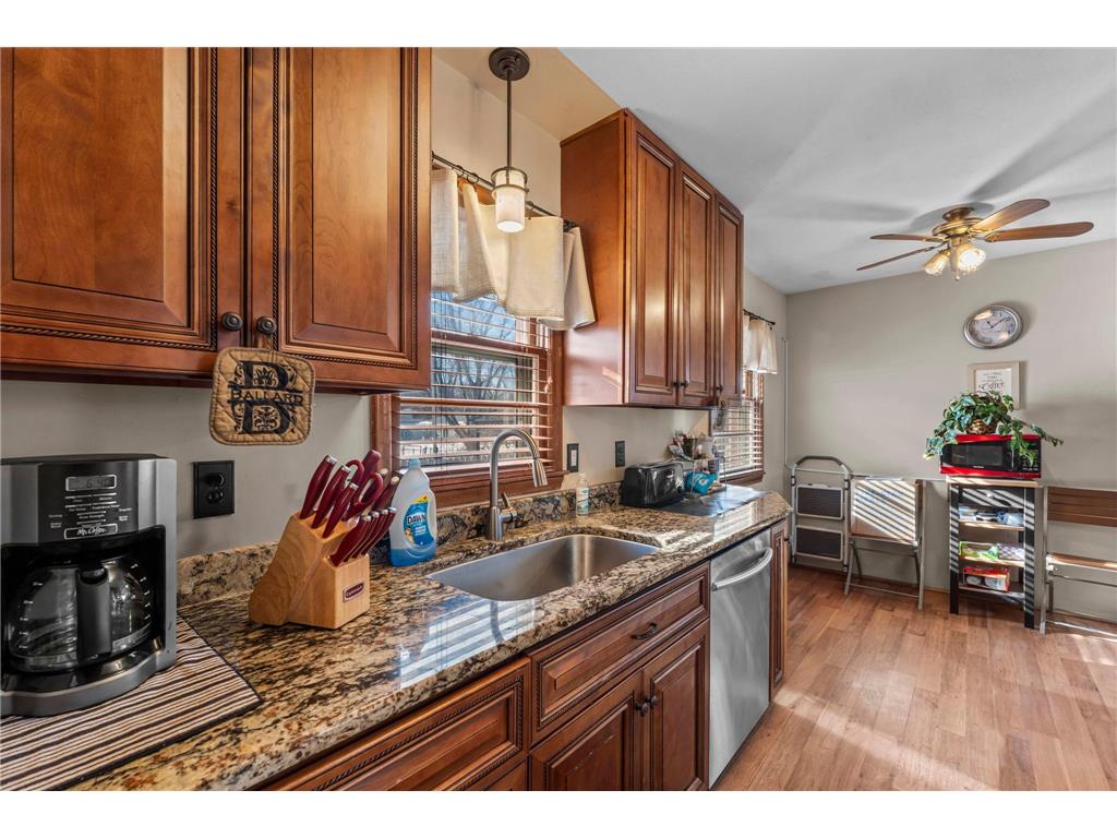 220 109th Avenue NE Blaine MN 55434 7017923 image5