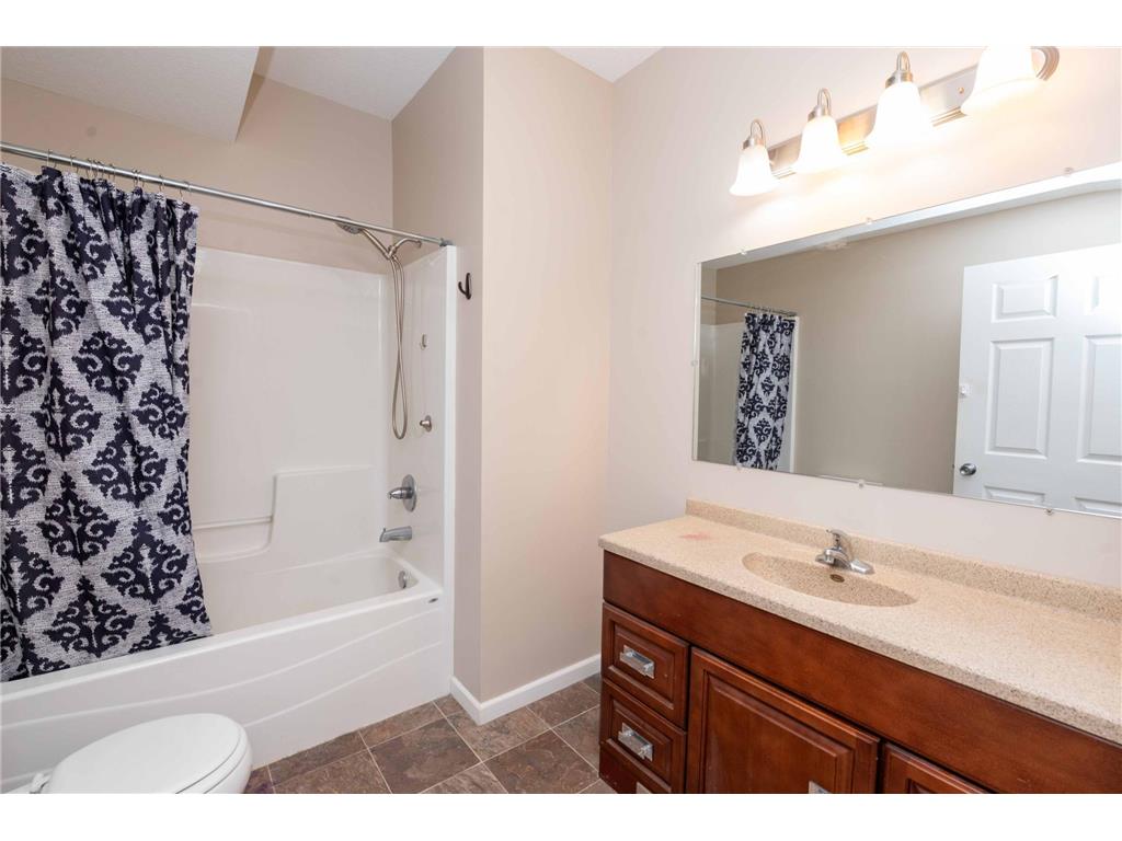 220 1st Street Farmington MN 55024 7004453 image14