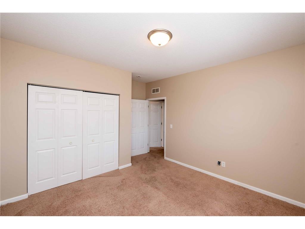 220 1st Street Farmington MN 55024 7004453 image25