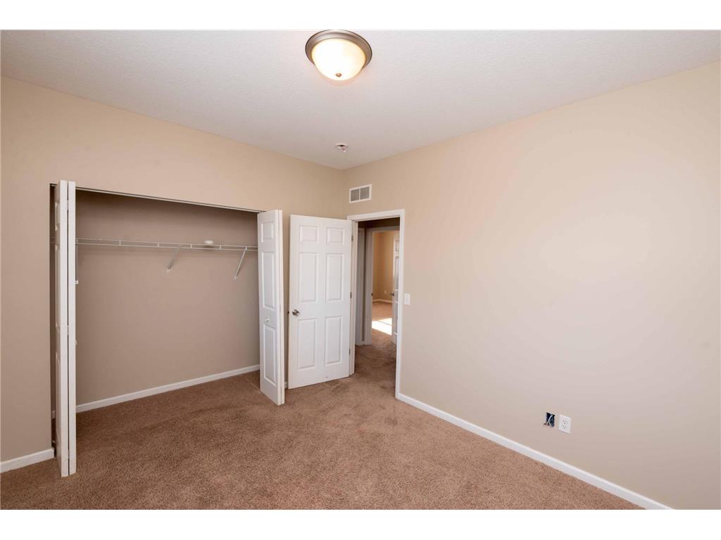 220 1st Street Farmington MN 55024 7004453 image27