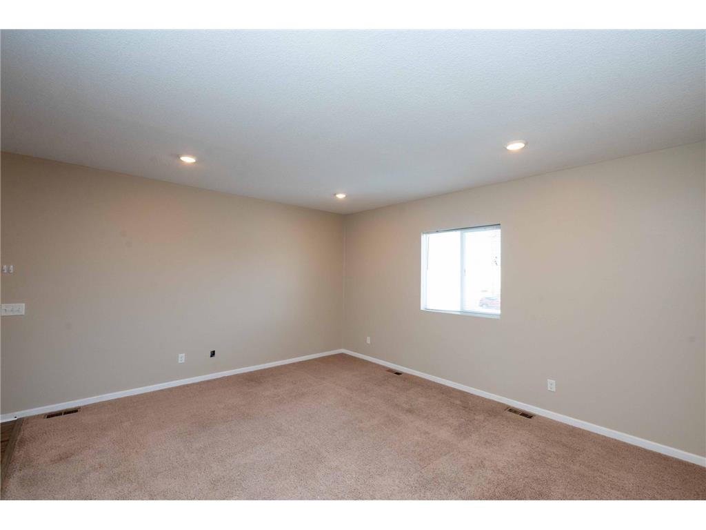 220 1st Street Farmington MN 55024 7004453 image28