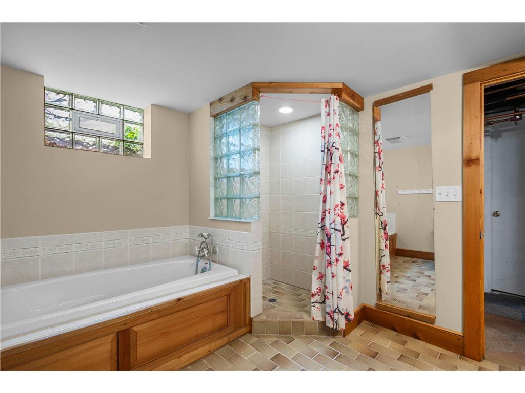 220 4th Avenue E Shakopee MN 55379 7078415 image18