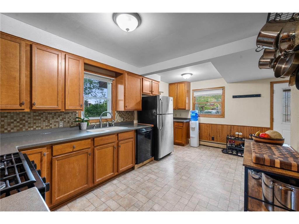 220 4th Avenue E Shakopee MN 55379 7078415 image5