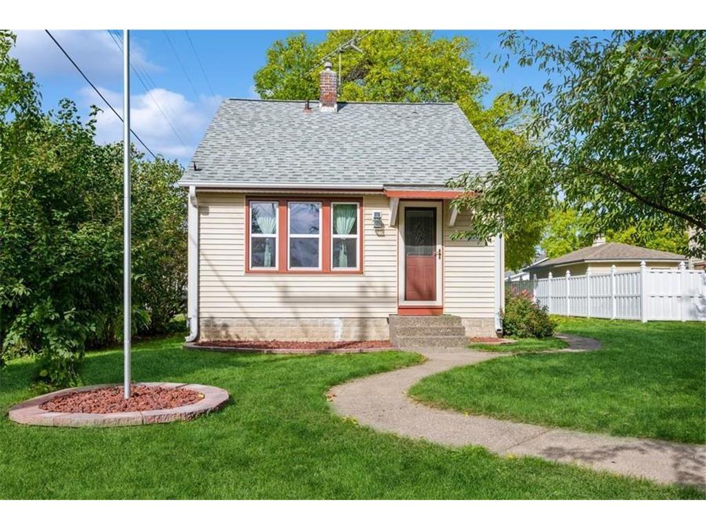 220 6th Avenue SW, Cambridge, MN 55008 MLS 6447568 Danielle Bade