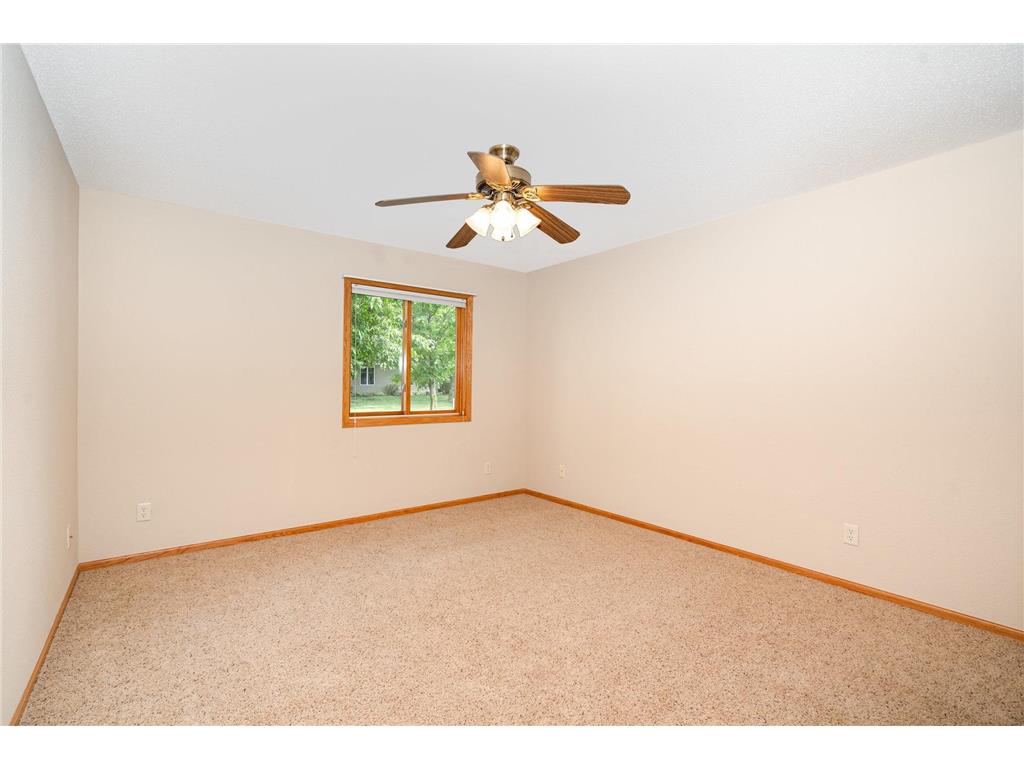 220 6th Street NE Montgomery MN 56069 7025305 image18