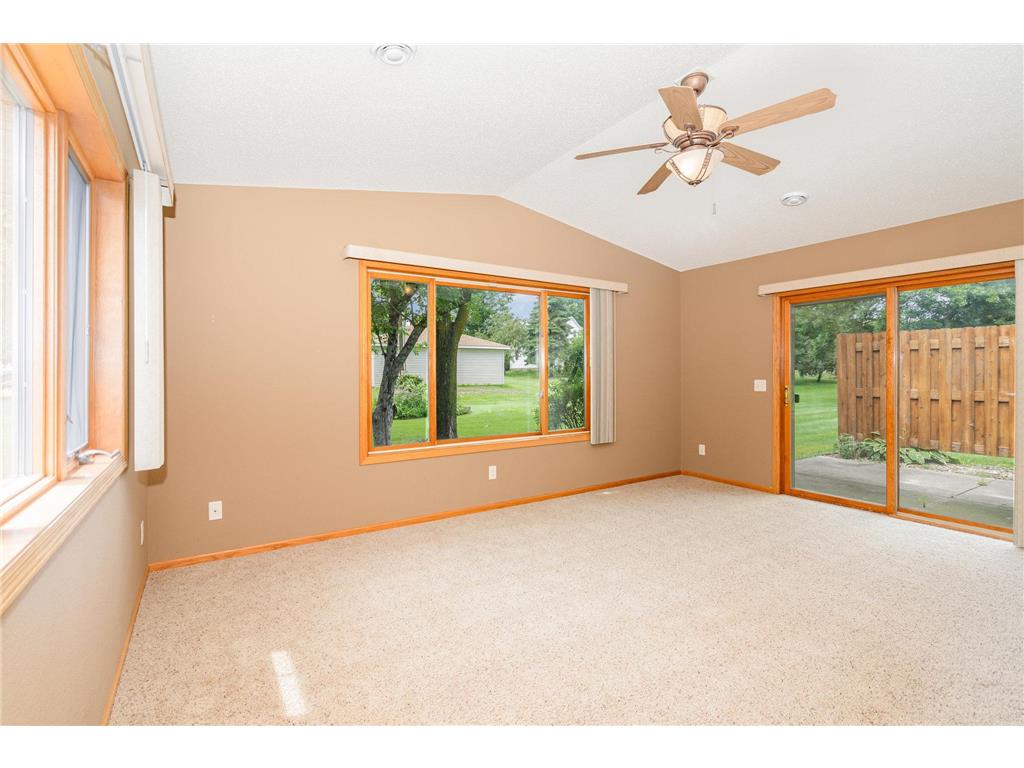 220 6th Street NE Montgomery MN 56069 7025305 image7
