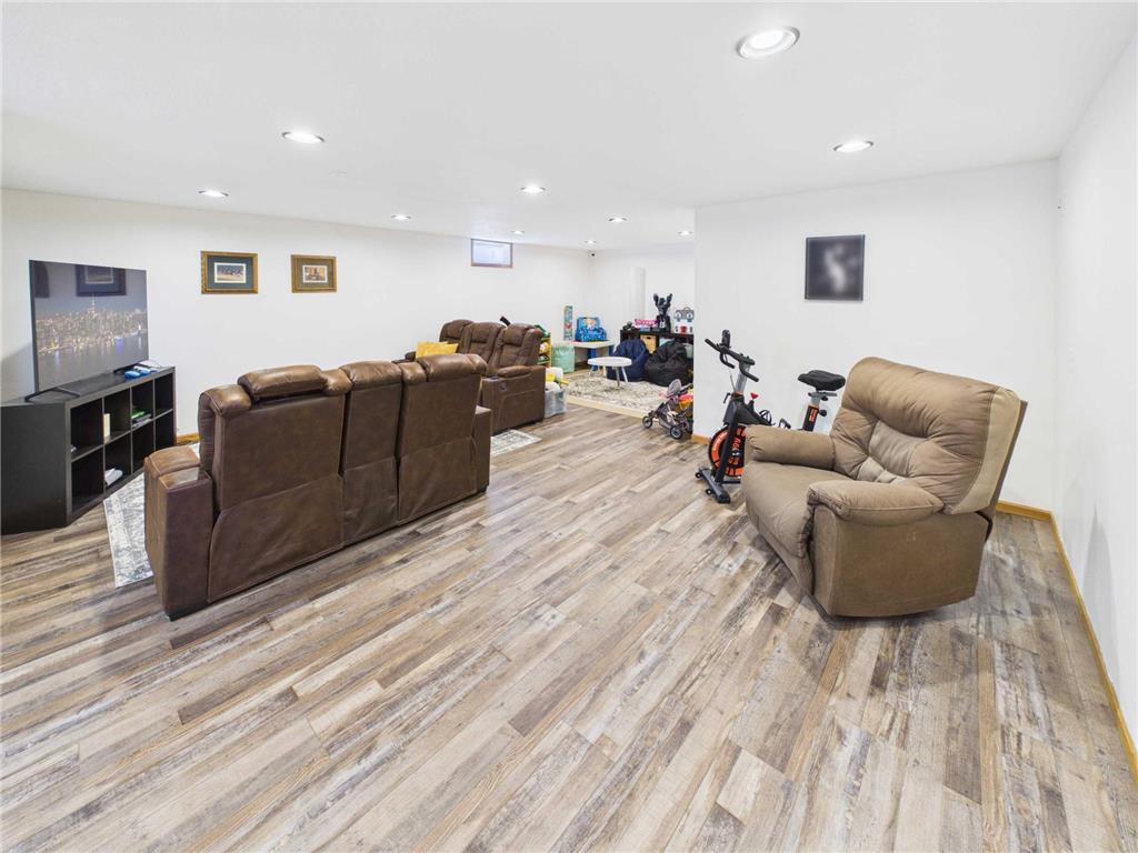 220 8th Street NE Melrose MN 56352 7049379 image29
