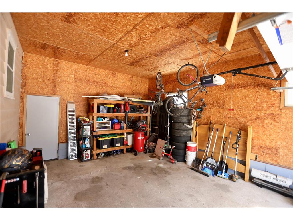 220 Adams Avenue SE Madelia MN 56062 7058840 image23
