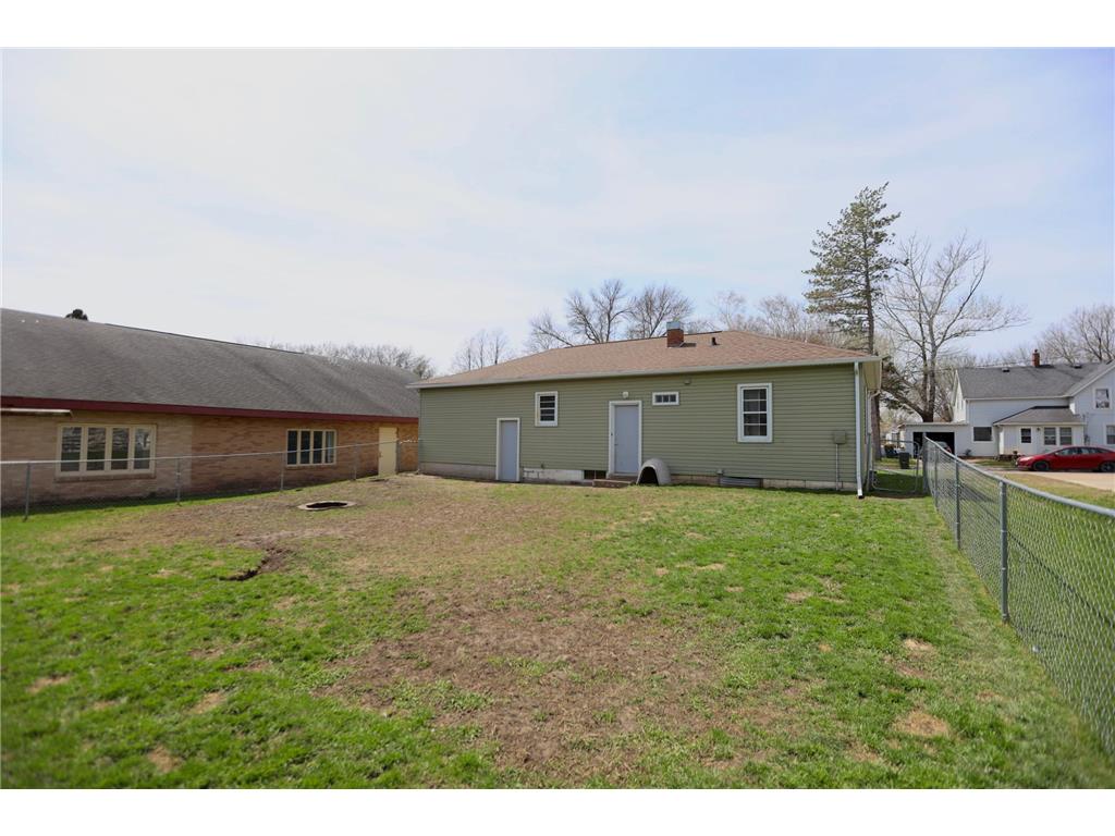 220 Adams Avenue SE Madelia MN 56062 7058840 image25