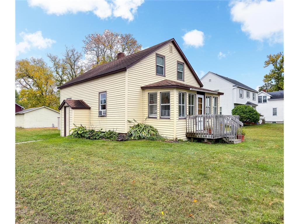 220 Arnold Avenue N Thief River Falls MN 56701 6436386 image1