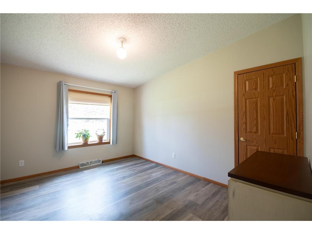 220 Birch Avenue Alexandria MN 56308 7051317 image18