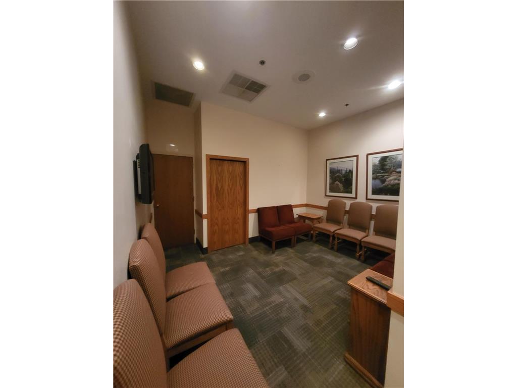 220 Broadway Avenue S Rochester MN 55904 7048854 image15