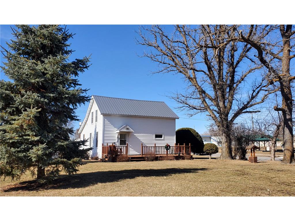 220 Center Avenue E Clearbrook MN 56634 6502390 image1