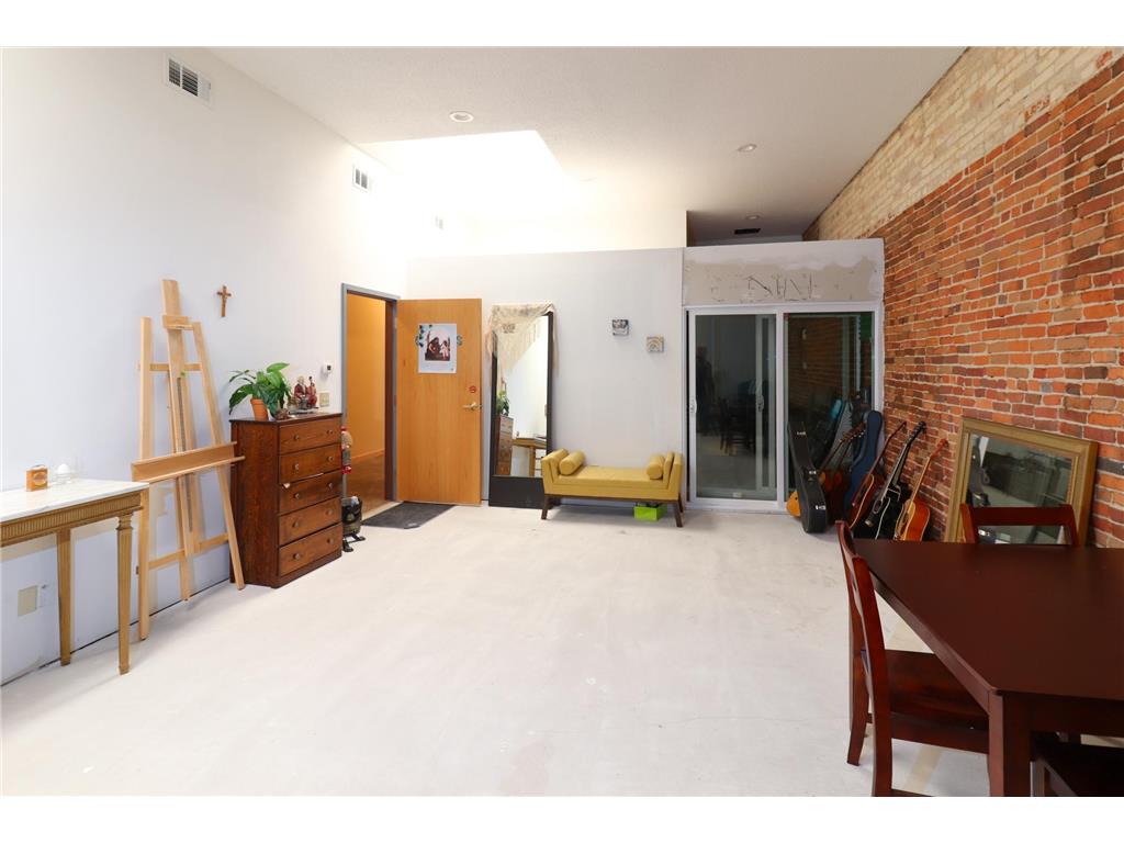 220 Central Ave N #203 Faribault MN 55021 7024407 image1