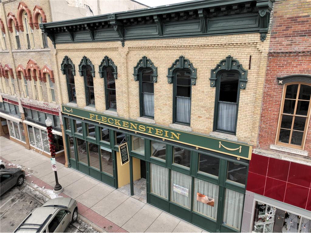 220 Central Avenue N Faribault MN 55021 6742561 image1