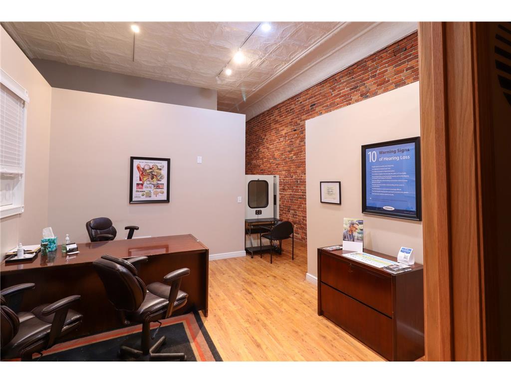 220 Central Avenue N Faribault MN 55021 6742561 image19