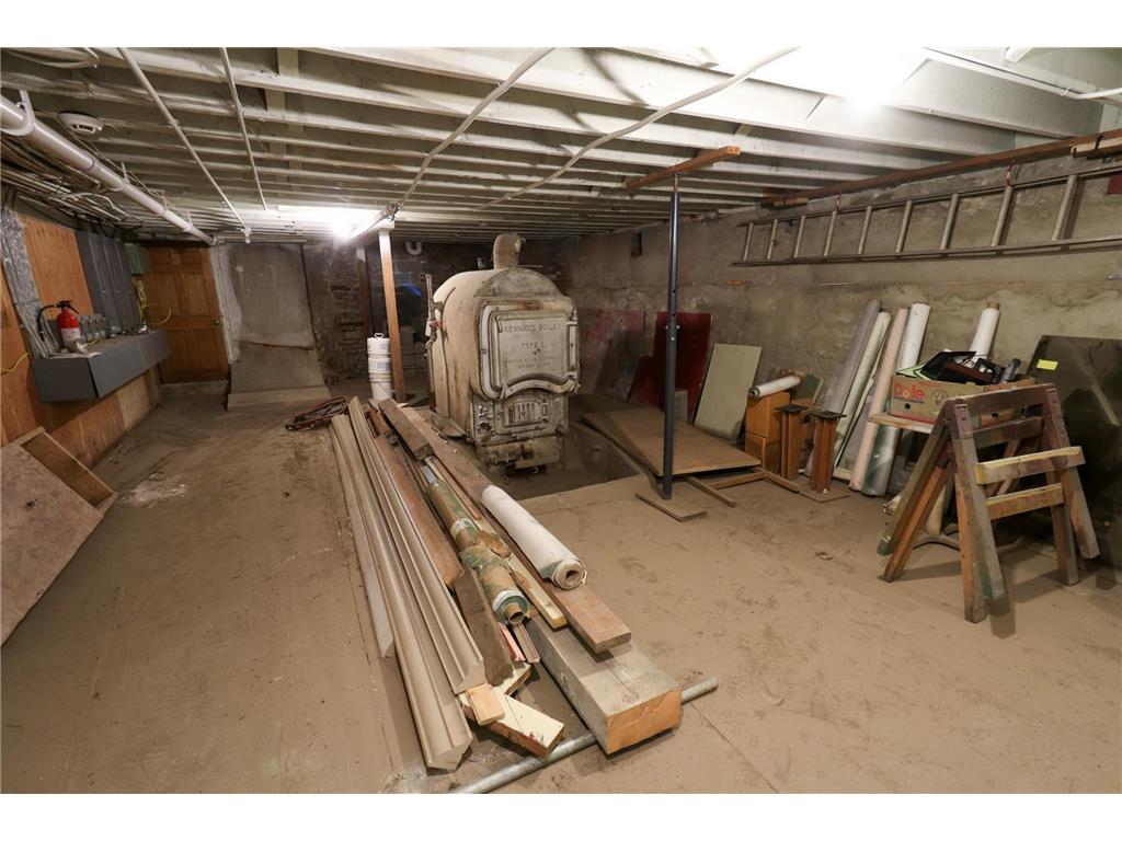 220 Central Avenue N Faribault MN 55021 6742561 image34