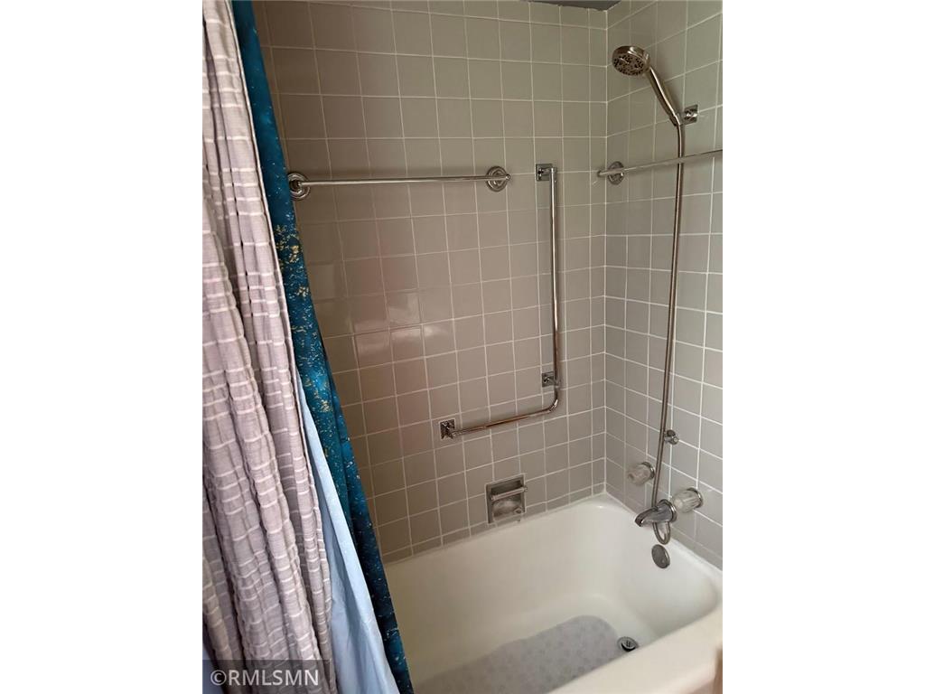 220 Cypress Street S Cambridge MN 55008 7100643 image23