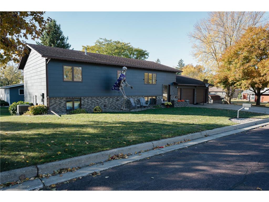 220 E Christina Street Fairmont MN 56031 6816004 image1