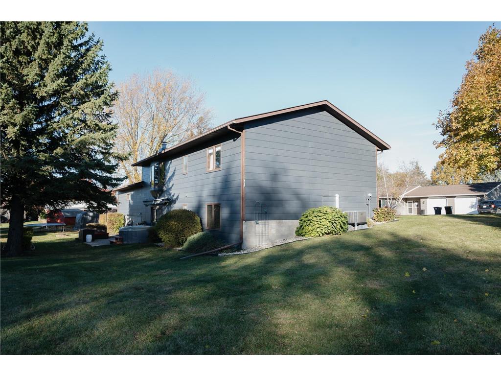 220 E Christina Street Fairmont MN 56031 6816004 image51