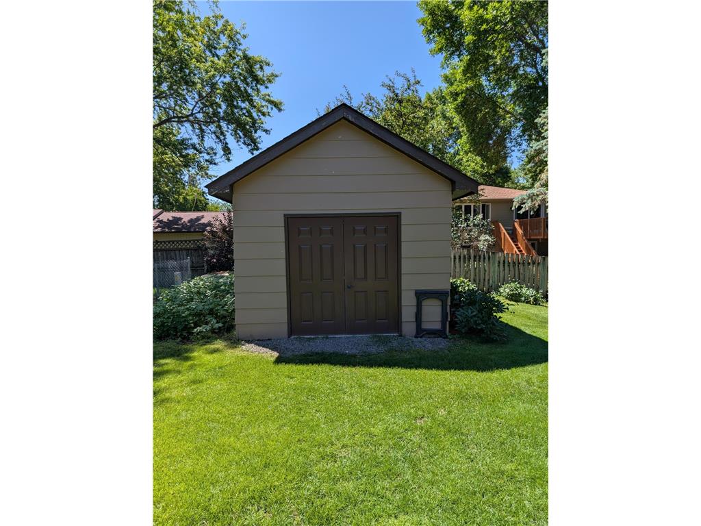 220 E Hamberg Street Litchfield MN 55355 6747689 image16