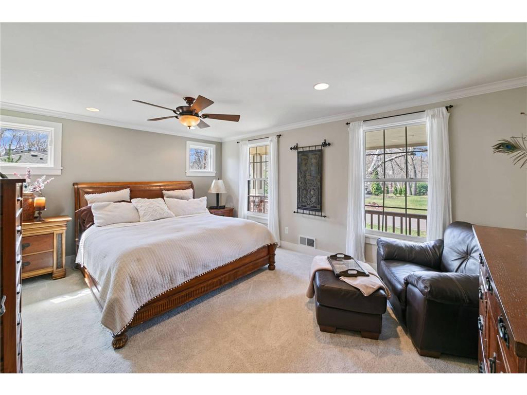 220 Glenbrook Road N Wayzata MN 55391 7053961 image12