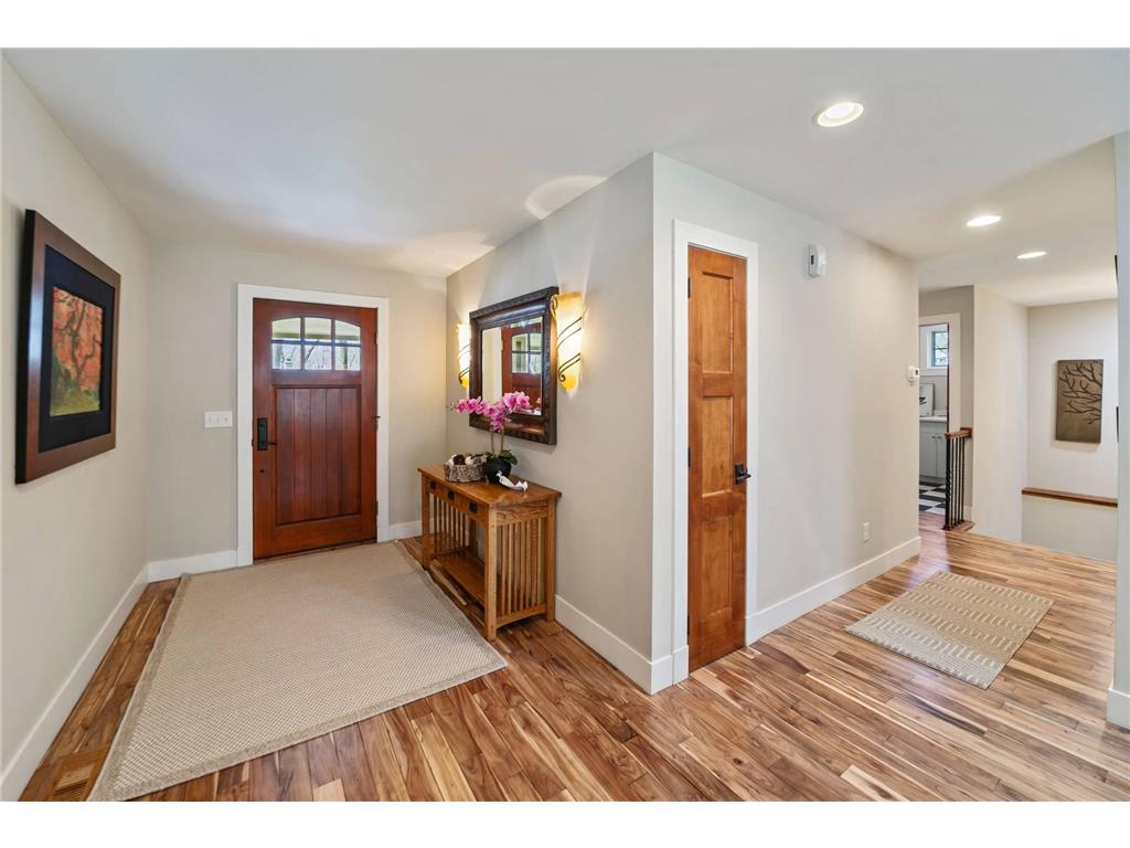 220 Glenbrook Road N Wayzata MN 55391 7053961 image3