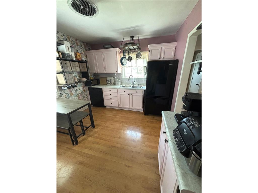 220 Green Street W Waterville MN 56096 7111279 image4
