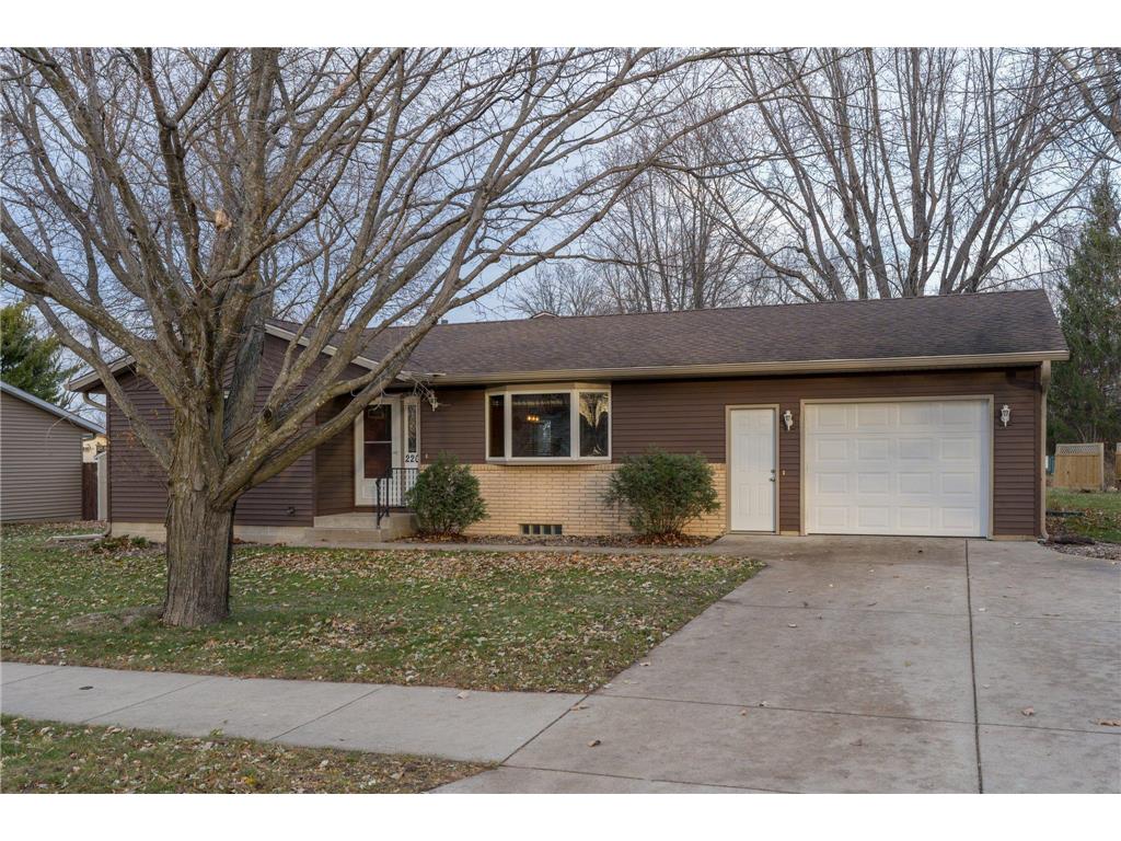 220 Hollywood Avenue New Ulm MN 56073 6461371 image1