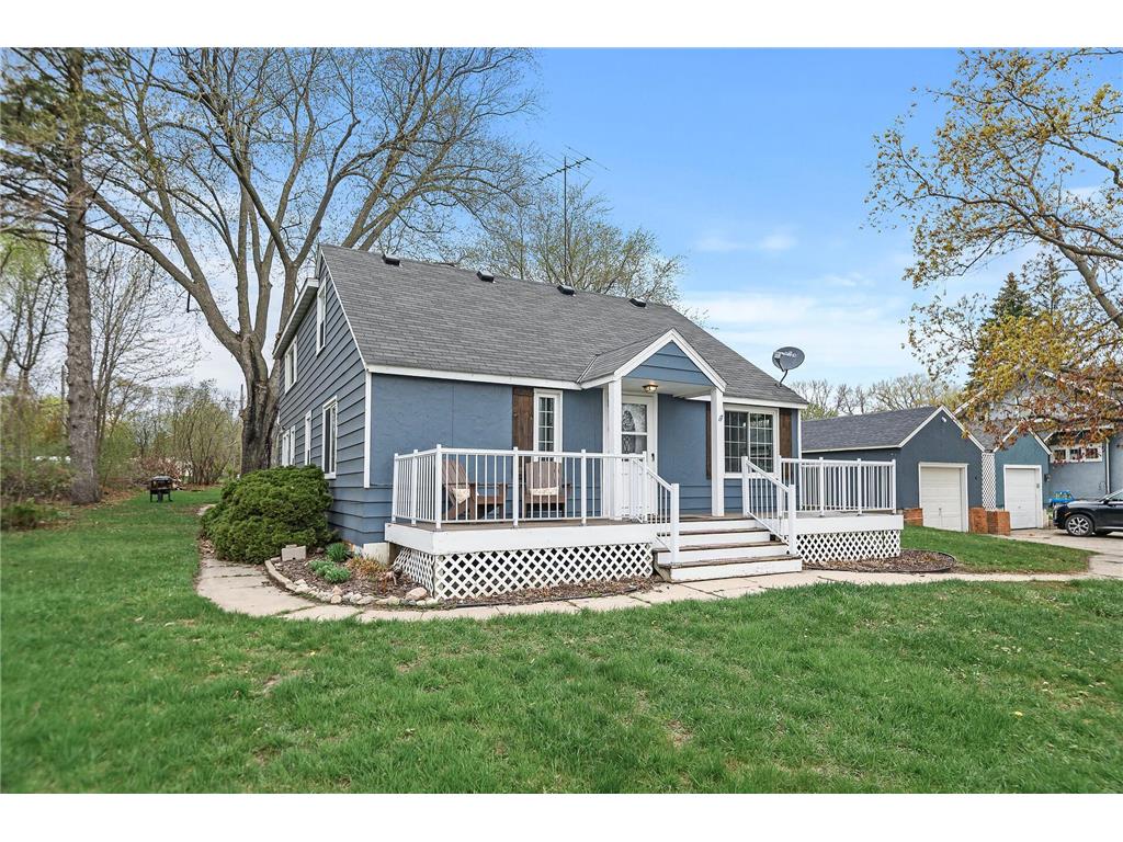 220 Kingsley Street S Winsted MN 55395 - Winsted 6367996 image1