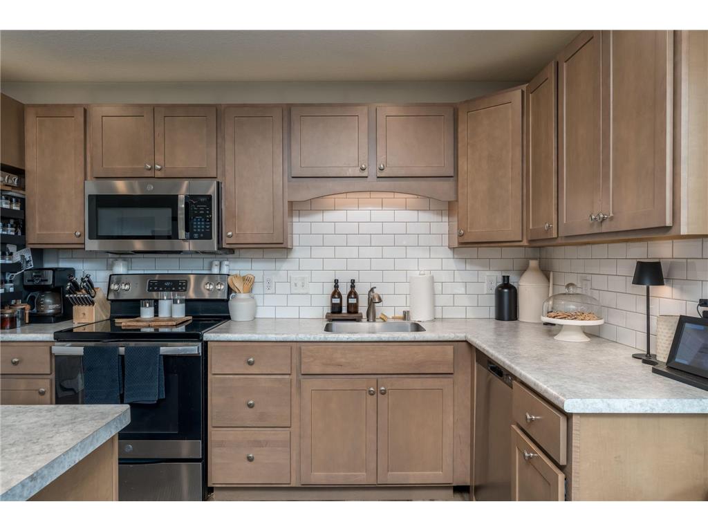 220 Maple Avenue SW Elysian MN 56028 7046788 image68