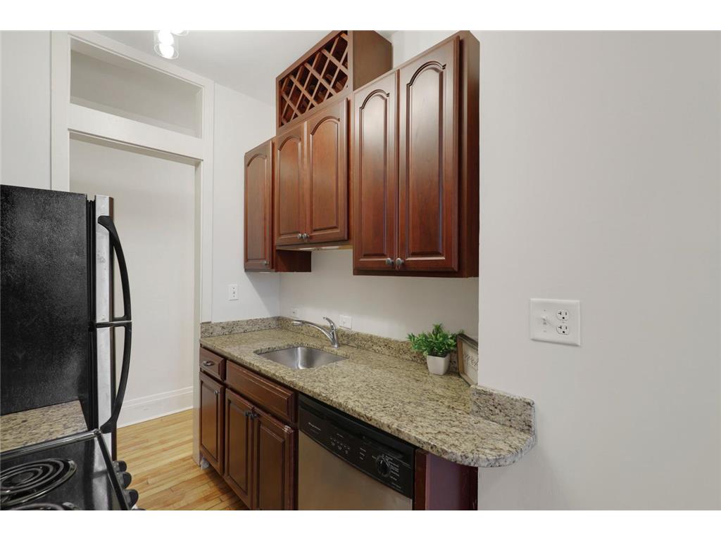 220 Marshall Avenue #3 Saint Paul MN 55102 7073222 image2