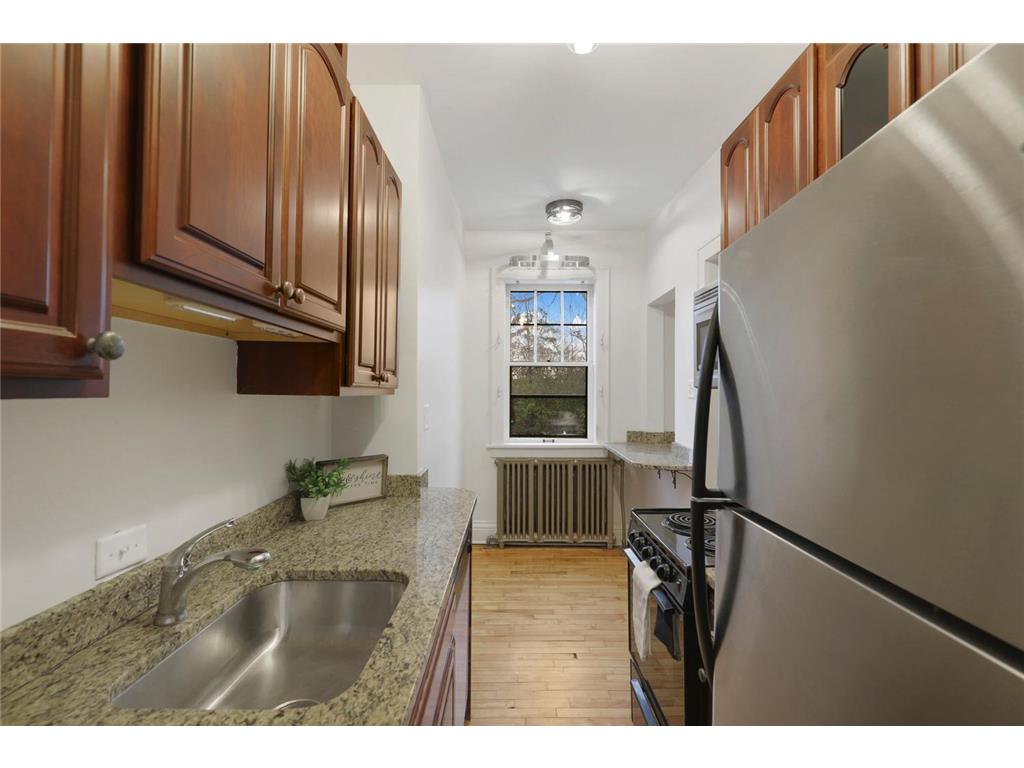 220 Marshall Avenue #3 Saint Paul MN 55102 7073222 image23
