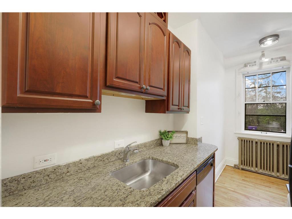 220 Marshall Avenue #3 Saint Paul MN 55102 7073222 image5