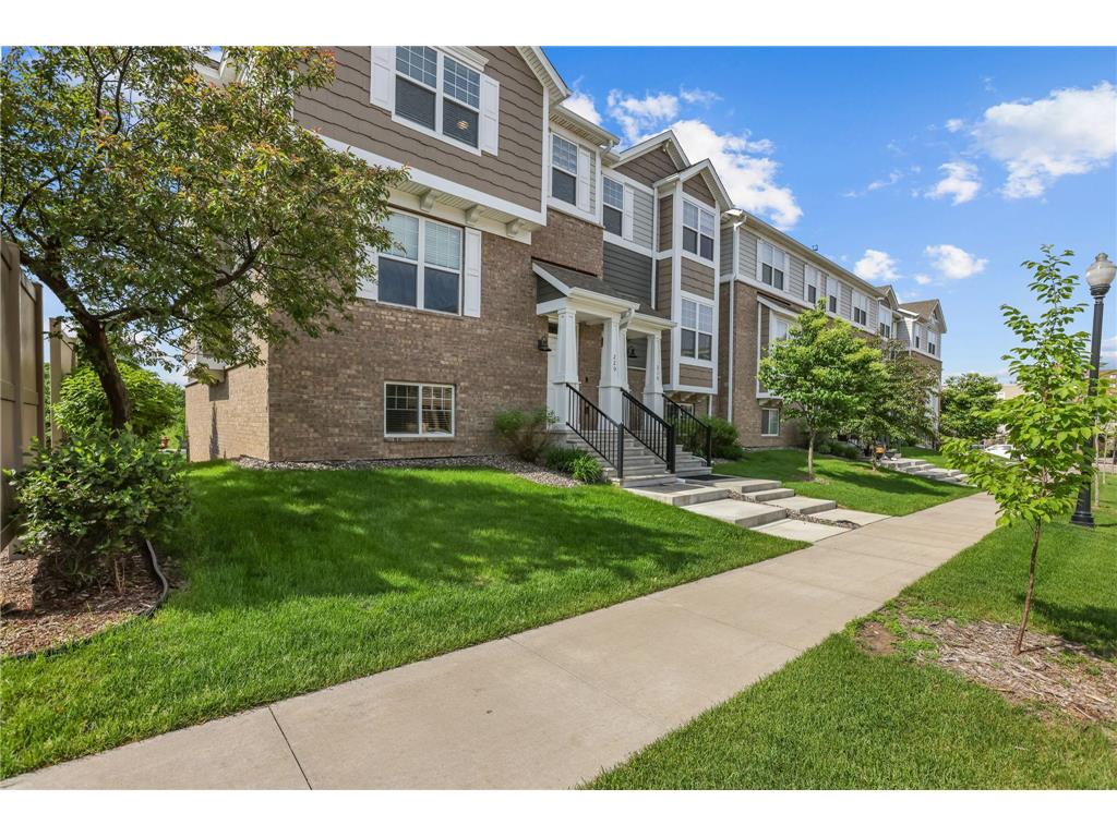 220 Monroe Street Anoka MN 55303 7062071 image1