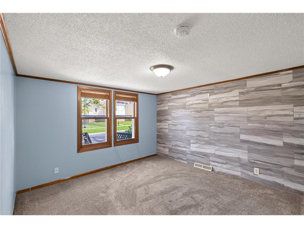 220 N Chestnut Street Belle Plaine MN 56011 7111127 image13
