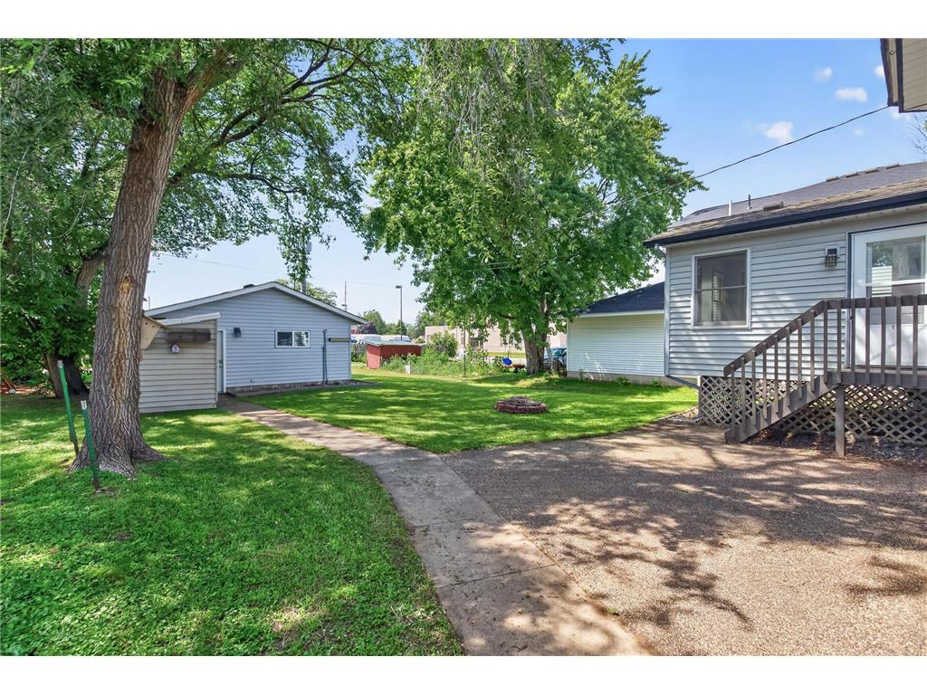 220 N Chestnut Street Belle Plaine MN 56011 7111127 image26