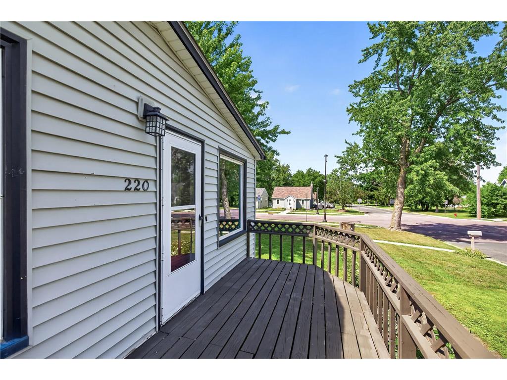 220 N Chestnut Street Belle Plaine MN 56011 7111127 image27