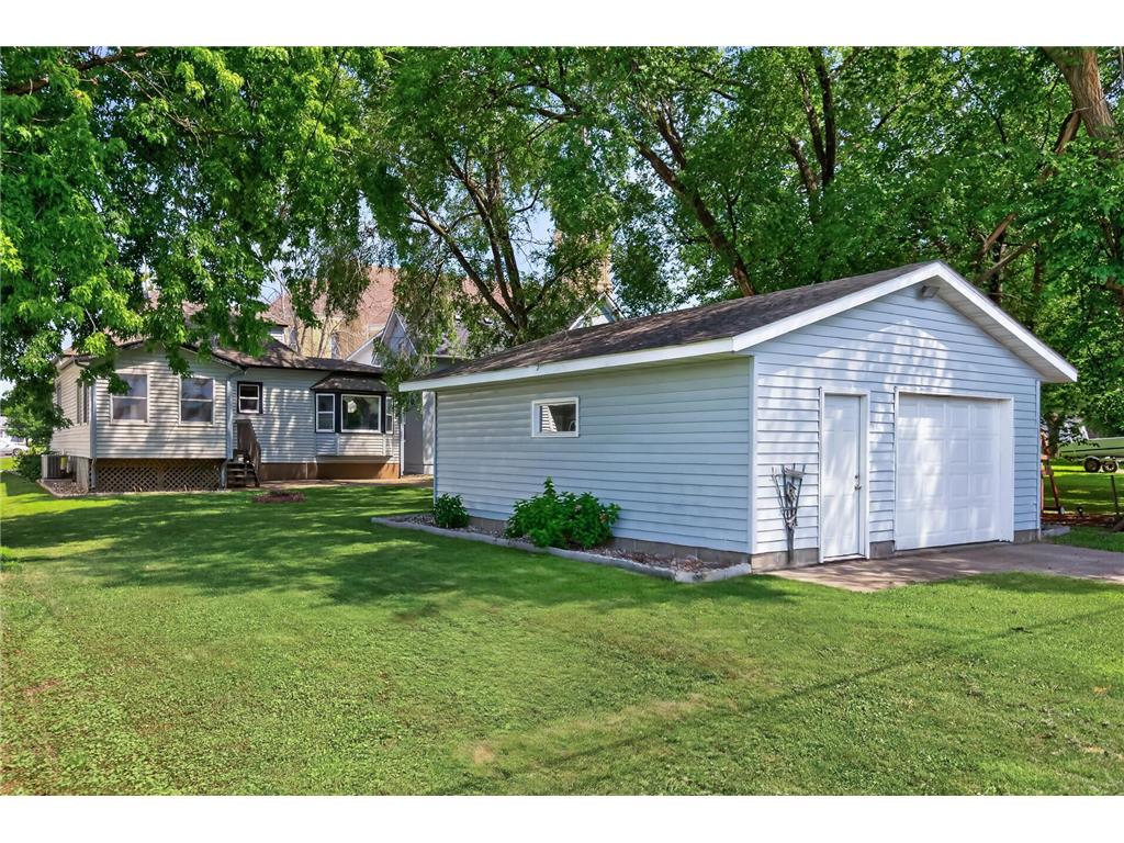 220 N Chestnut Street Belle Plaine MN 56011 7111127 image29