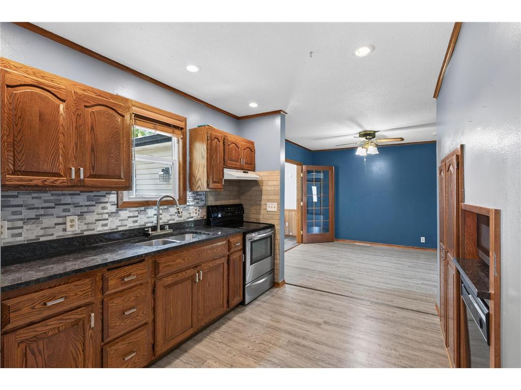 220 N Chestnut Street Belle Plaine MN 56011 7111127 image8