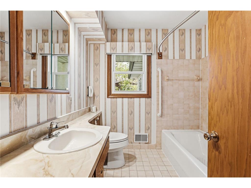 220 Rice Creek Terrace NE Fridley MN 55432 7030010 image15