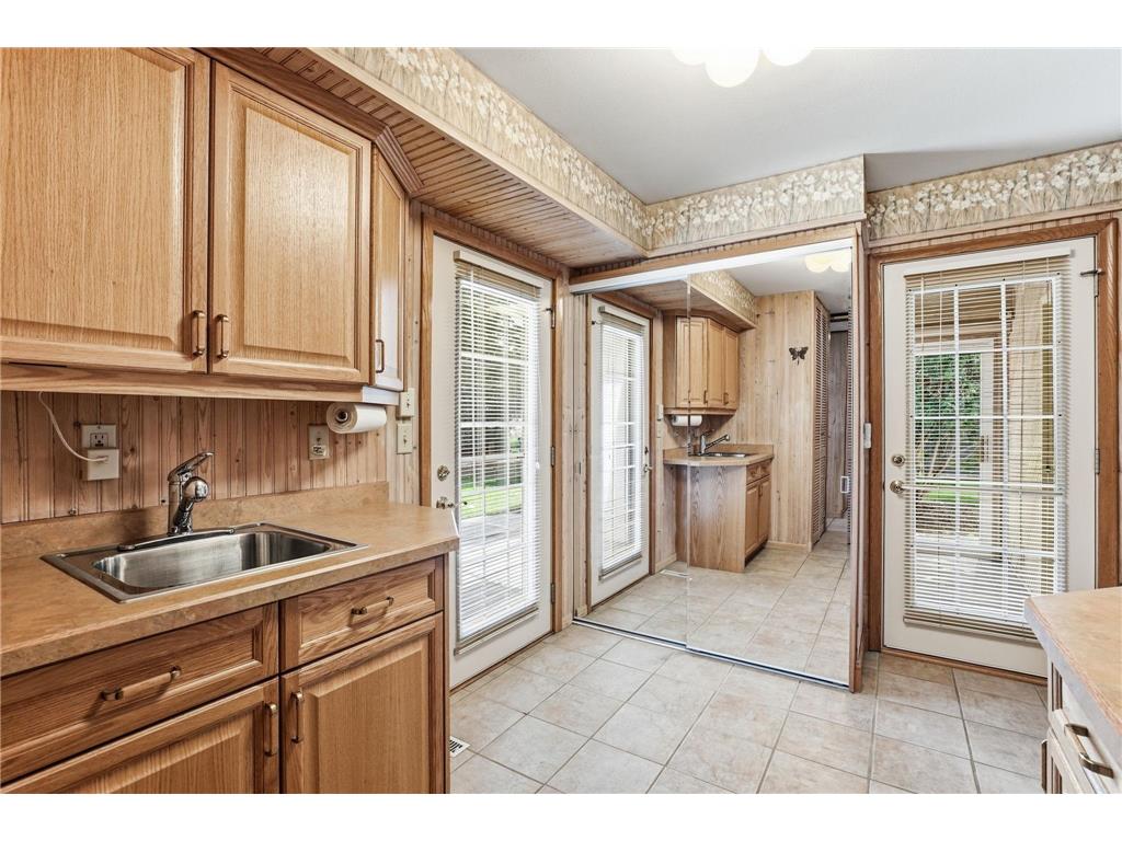 220 Rice Creek Terrace NE Fridley MN 55432 7030010 image9