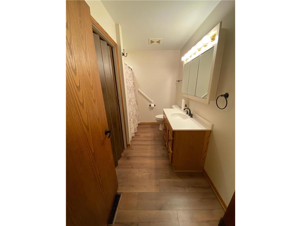 220 S 2nd Street Bird Island MN 55310 7023883 image15