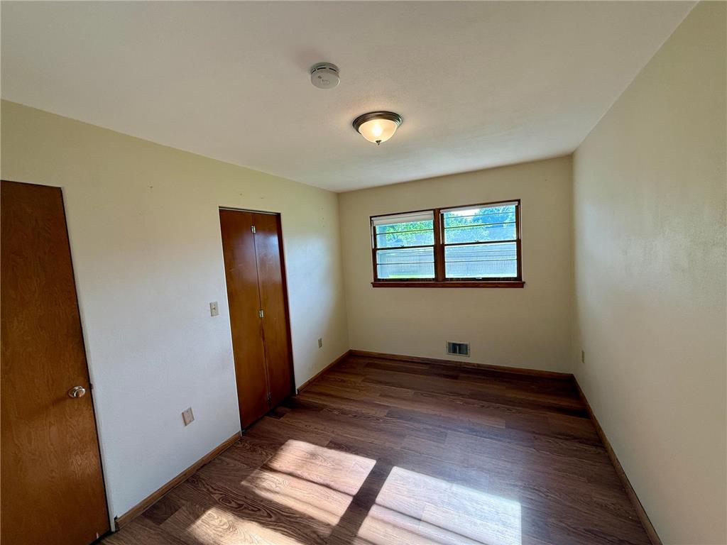 220 S 4th Street Bird Island MN 55310 7090183 image10
