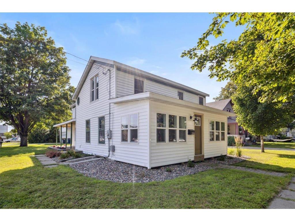 220 S 6th Street Lake City MN 55041 6585187 image1